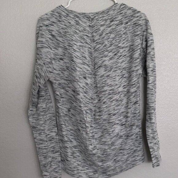 Lululemon - Heather Gray Long Sleeve Crewneck Athletic Top - Picture 2 of 2